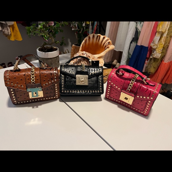 Vegan bags hotlist made from plant leather color black brown pink - Picture 7 of 12